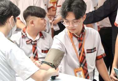 Khám sức khỏe định kỳ dành cho học sinh Tập đoàn GDQT Nam Việt năm học 2022 - 2023